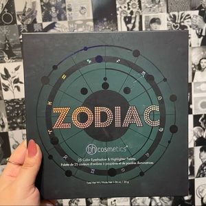 BH COSMETICS ZODIAC PALETTE